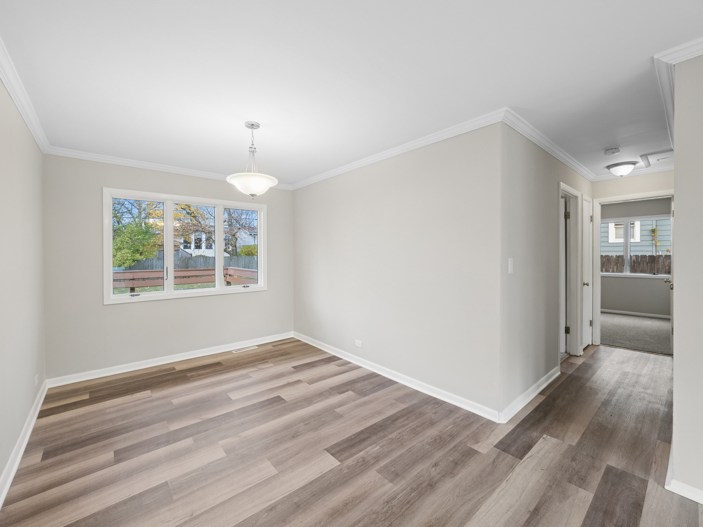 1030 Chestnut St Deerfield, IL 60015