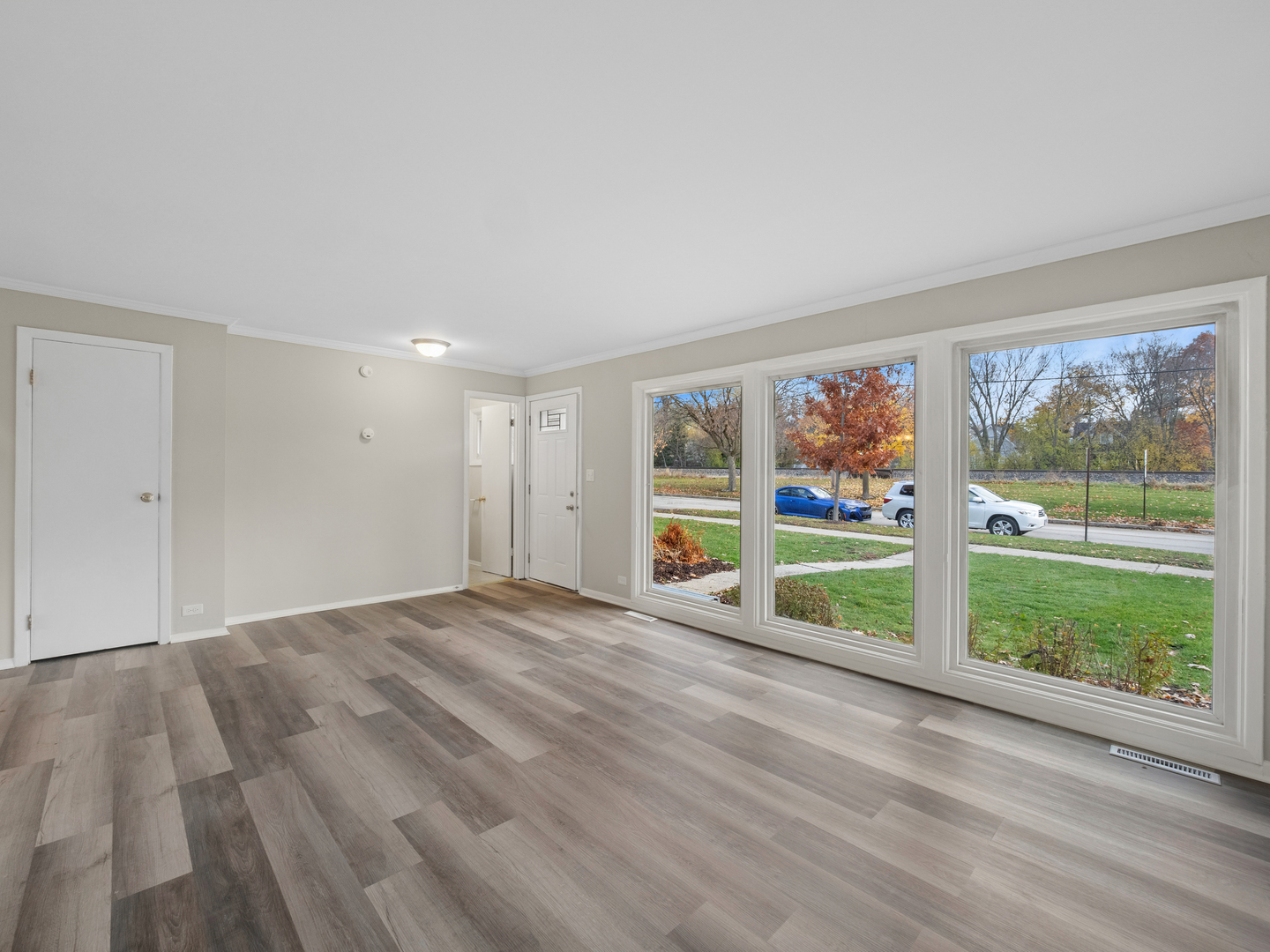 1030 Chestnut St Deerfield, IL 60015