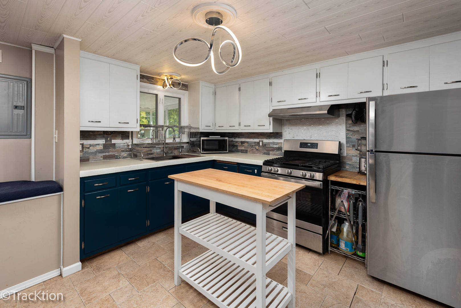 1314 Catherine St Joliet, IL 60435