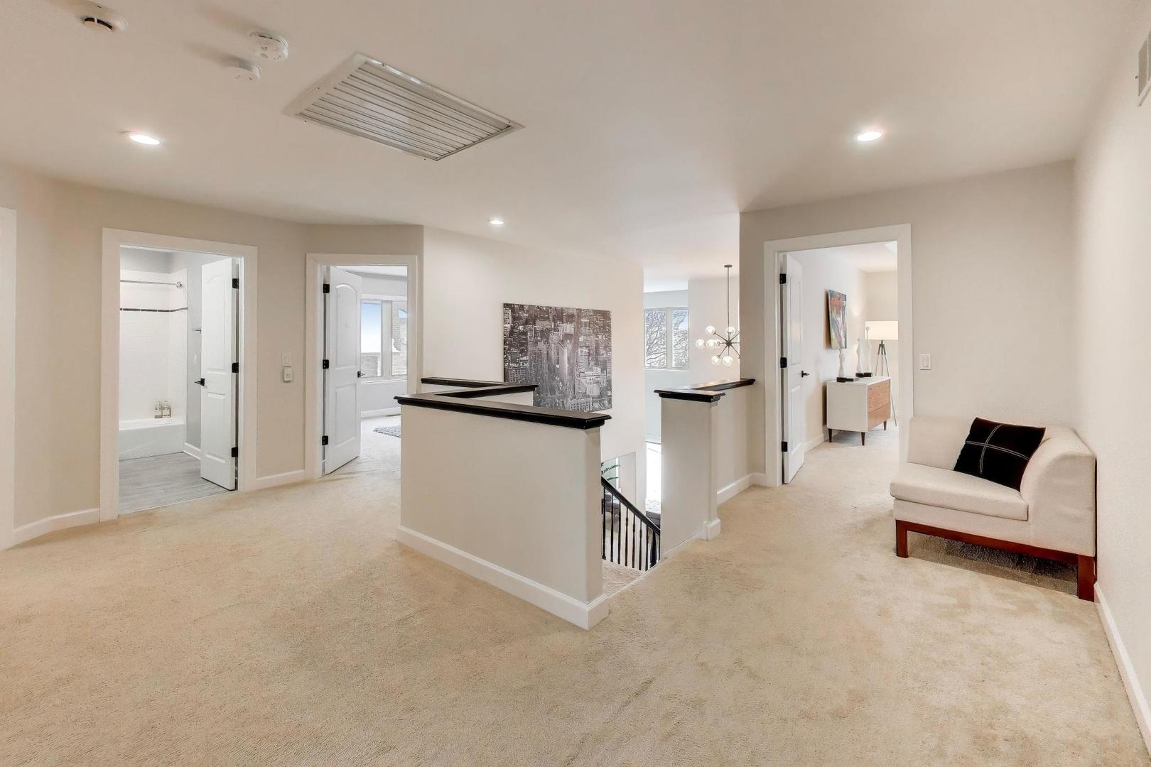 70 Spencer Ct Deerfield, IL 60015