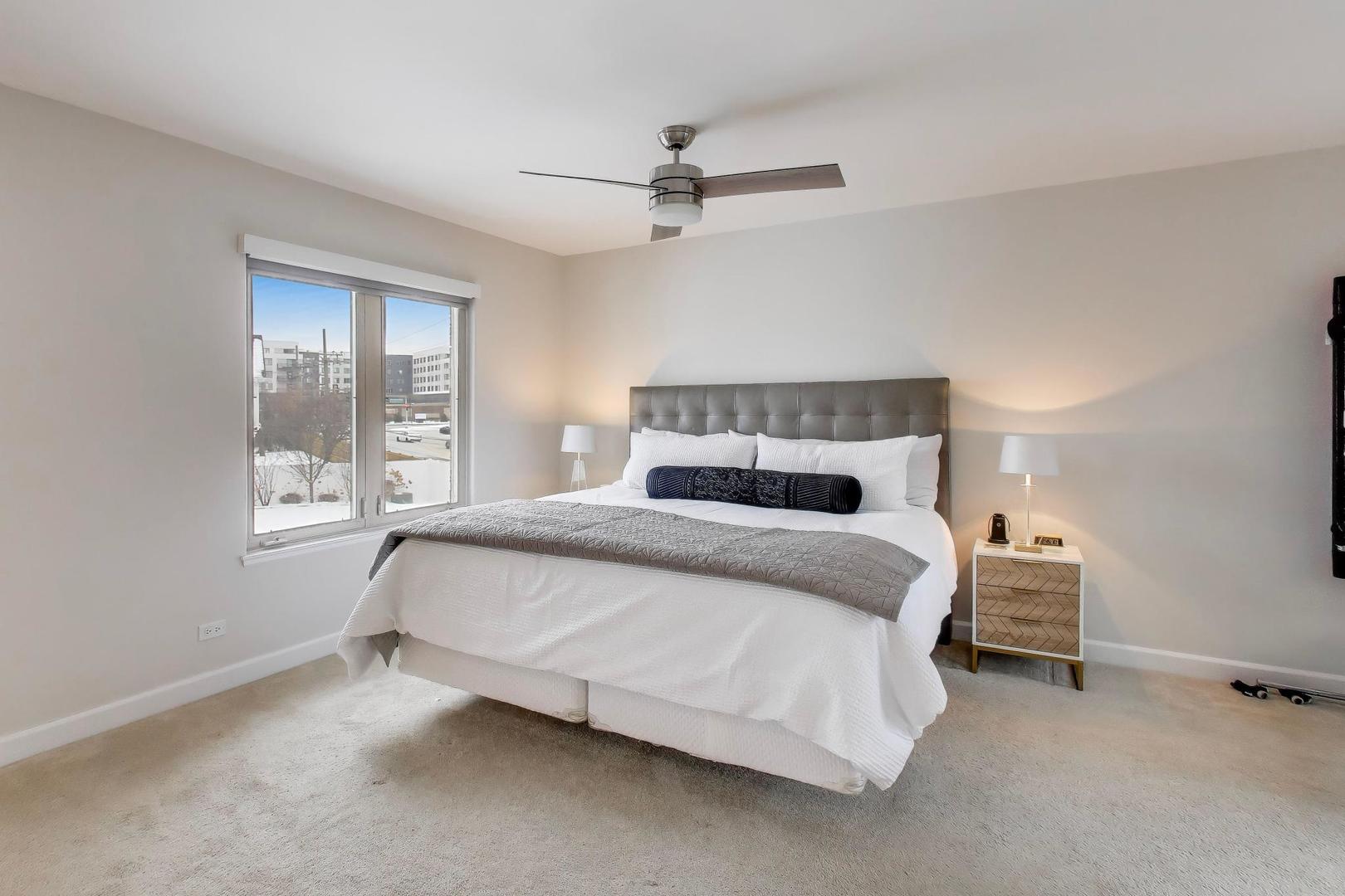 70 Spencer Ct Deerfield, IL 60015