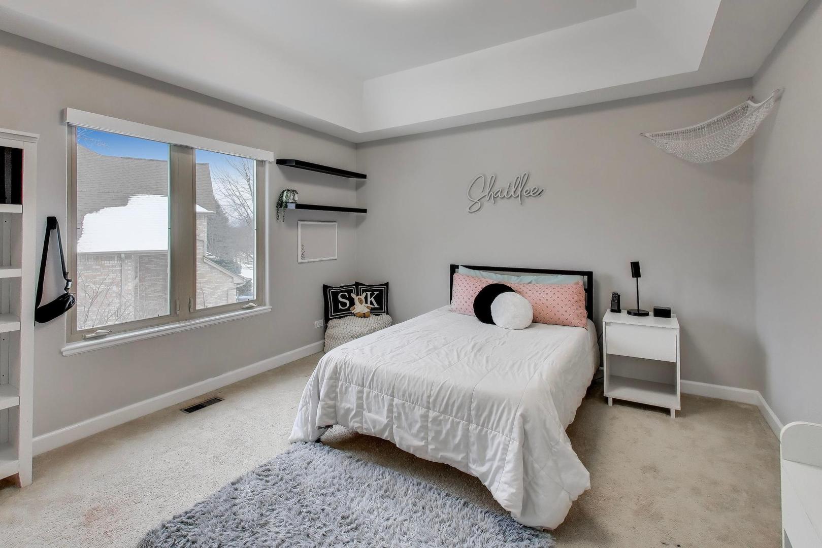 70 Spencer Ct Deerfield, IL 60015