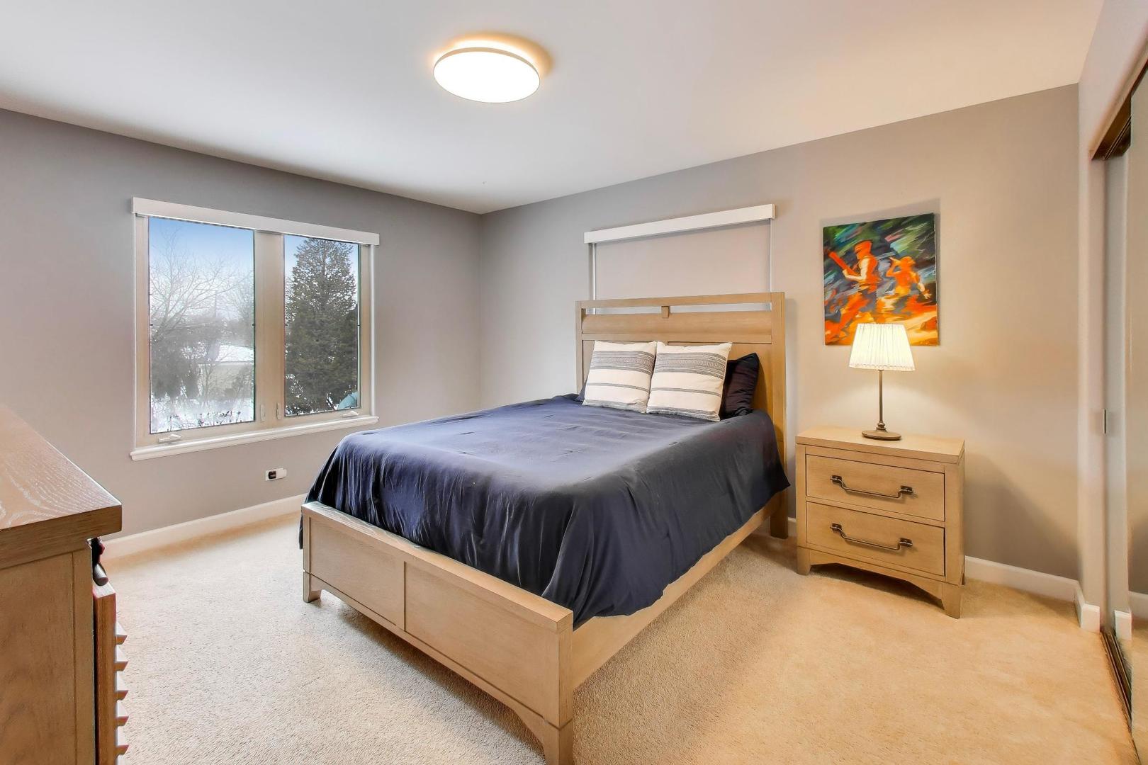 70 Spencer Ct Deerfield, IL 60015