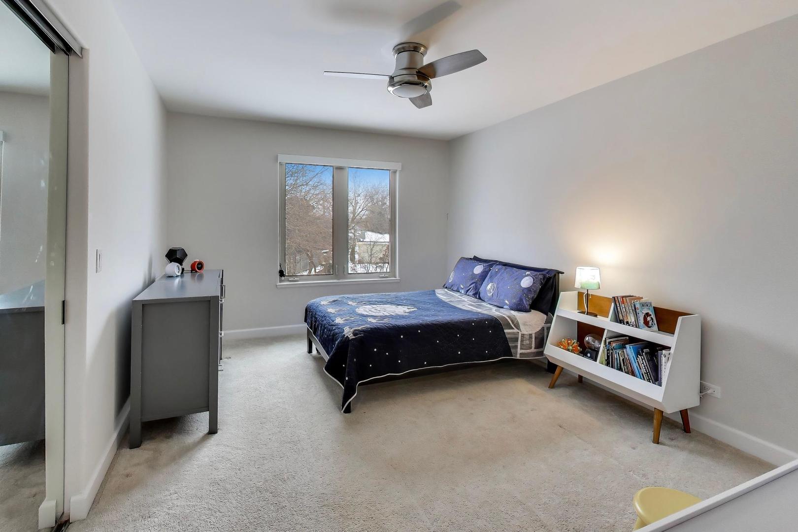 70 Spencer Ct Deerfield, IL 60015