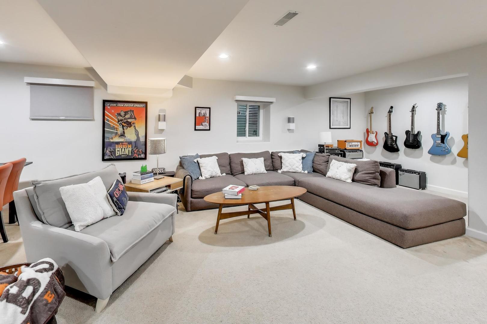 70 Spencer Ct Deerfield, IL 60015