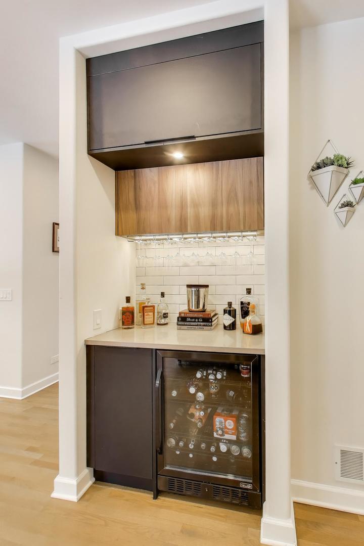 70 Spencer Ct Deerfield, IL 60015