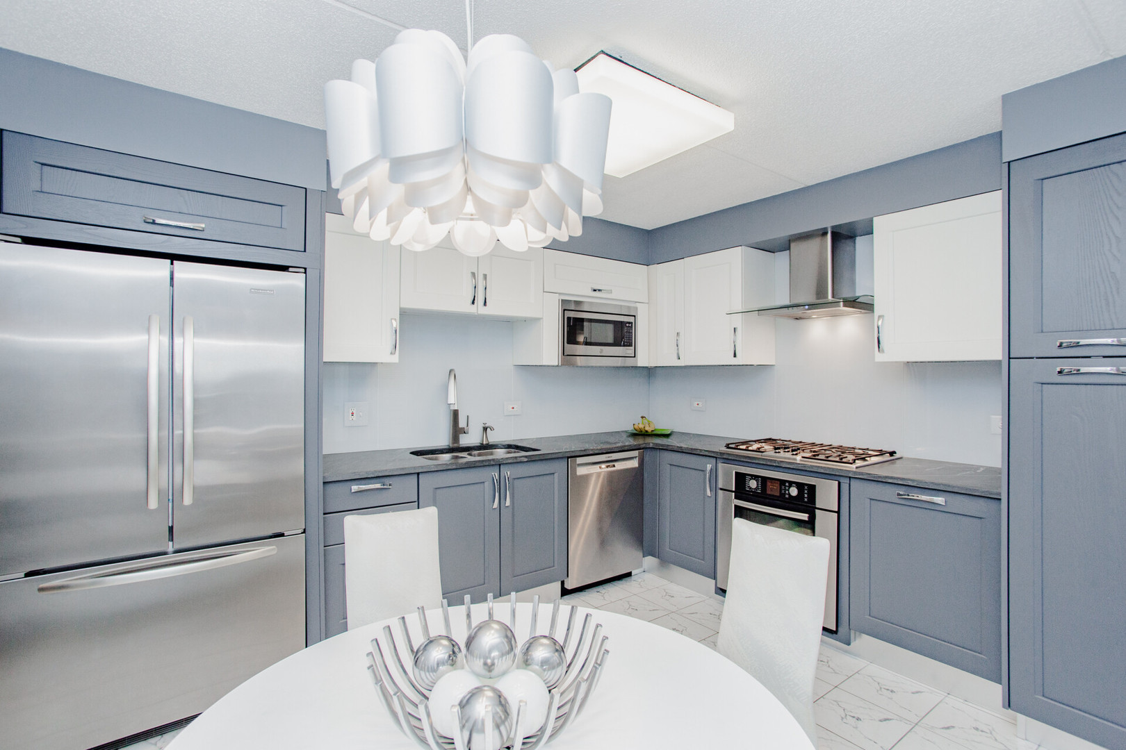 8540 W Foster Ave #504 Norridge, IL 60706