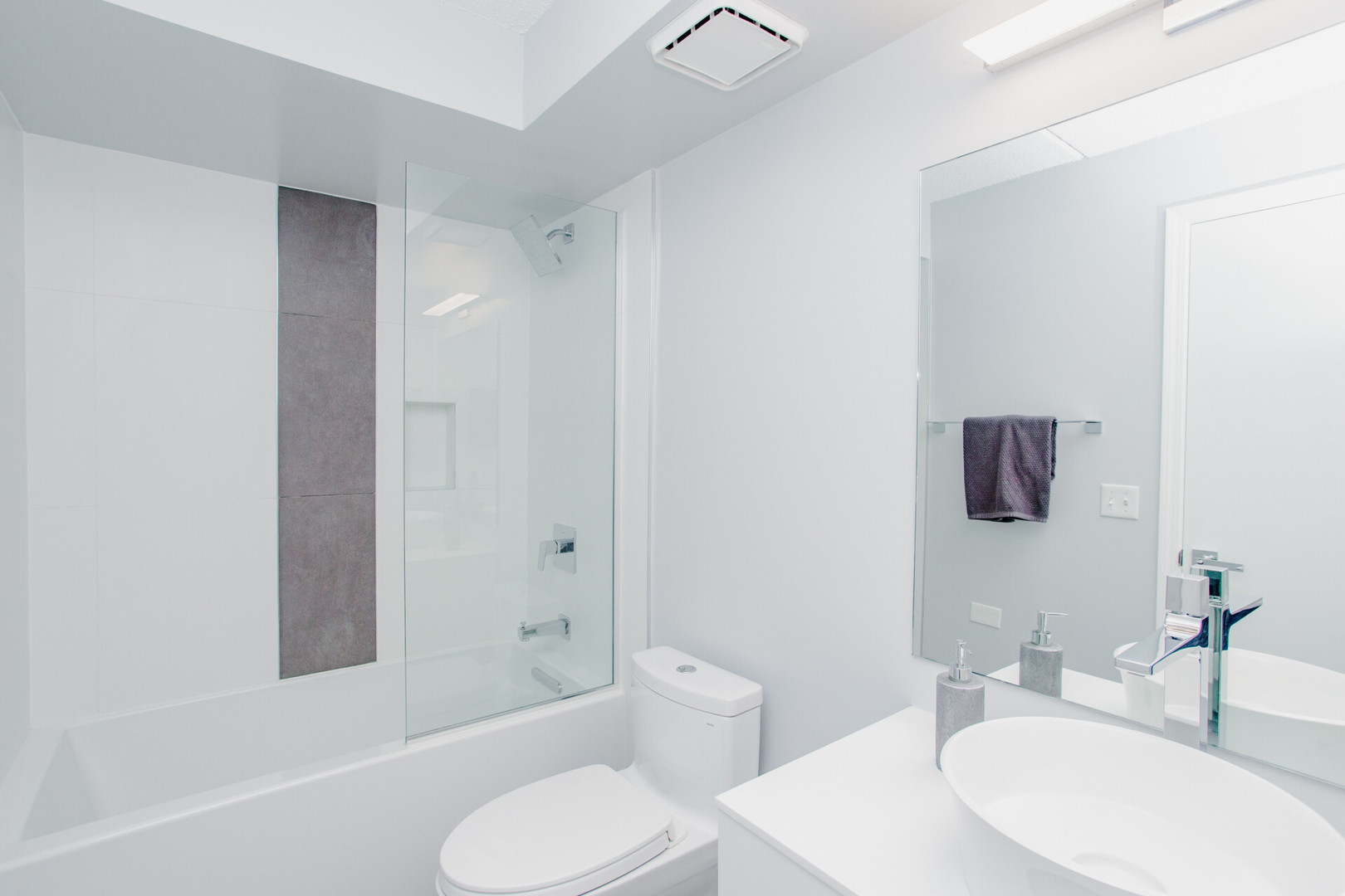 8540 W Foster Ave #504 Norridge, IL 60706