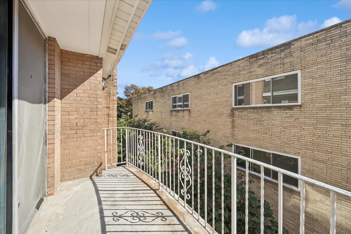 415 Wesley Ave #36 Oak Park, IL 60302