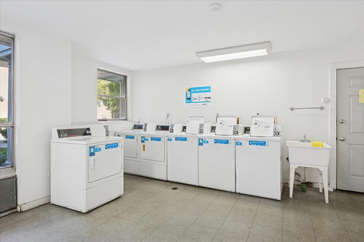 415 Wesley Ave #36 Oak Park, IL 60302