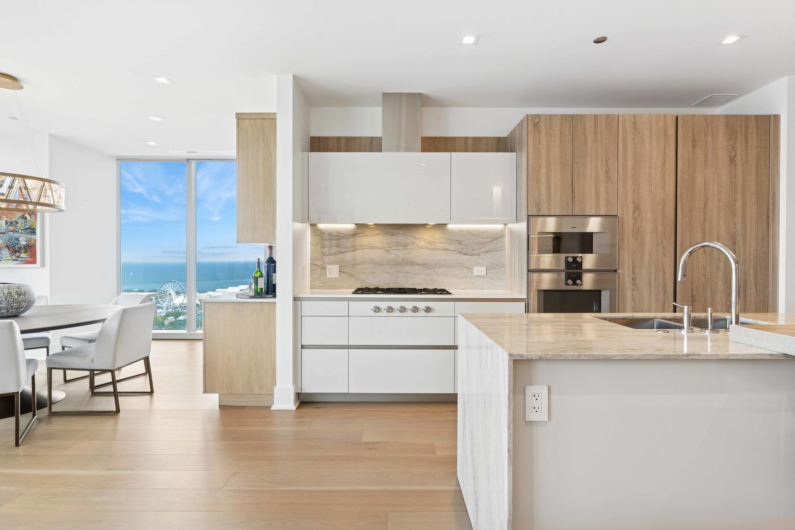 363 E Wacker Dr #2606 Chicago, IL 60601