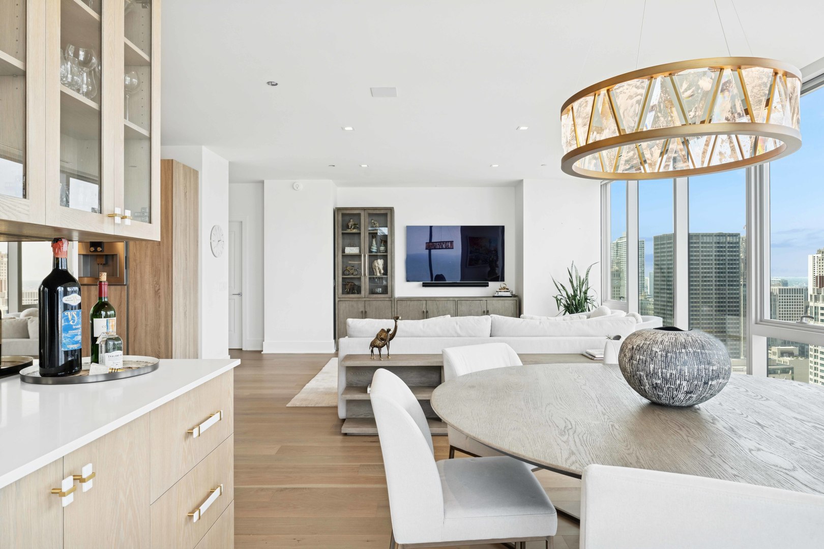 363 E Wacker Dr #2606 Chicago, IL 60601