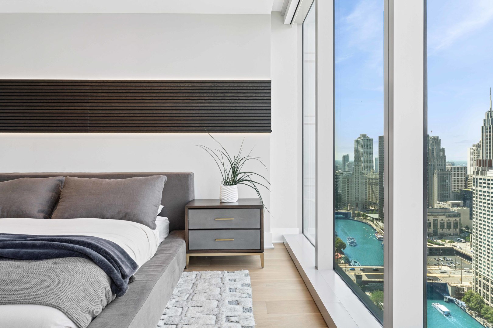 363 E Wacker Dr #2606 Chicago, IL 60601