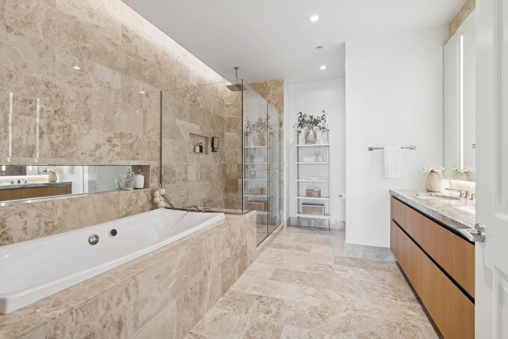 363 E Wacker Dr #2606 Chicago, IL 60601