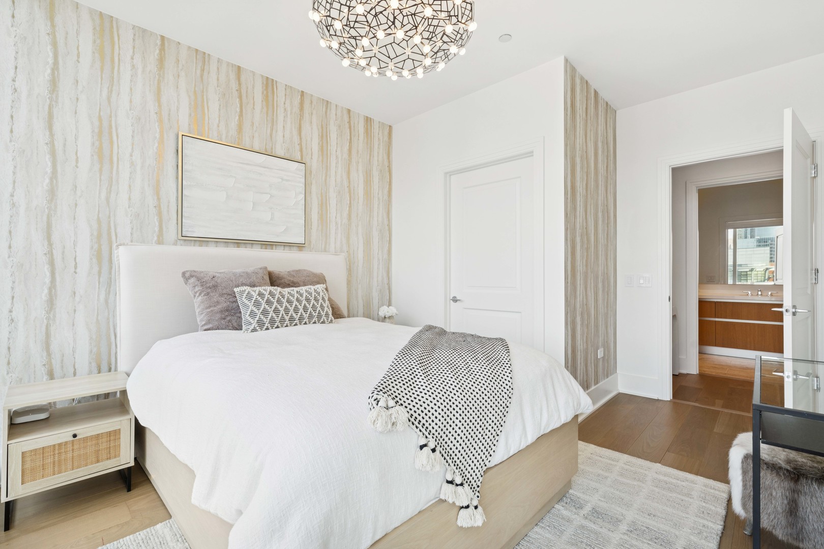 363 E Wacker Dr #2606 Chicago, IL 60601