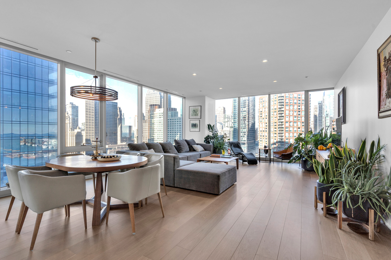 363 E Wacker Dr #1402 Chicago, IL 60601