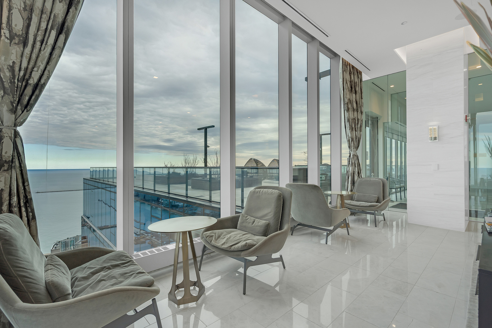 363 E Wacker Dr #1402 Chicago, IL 60601