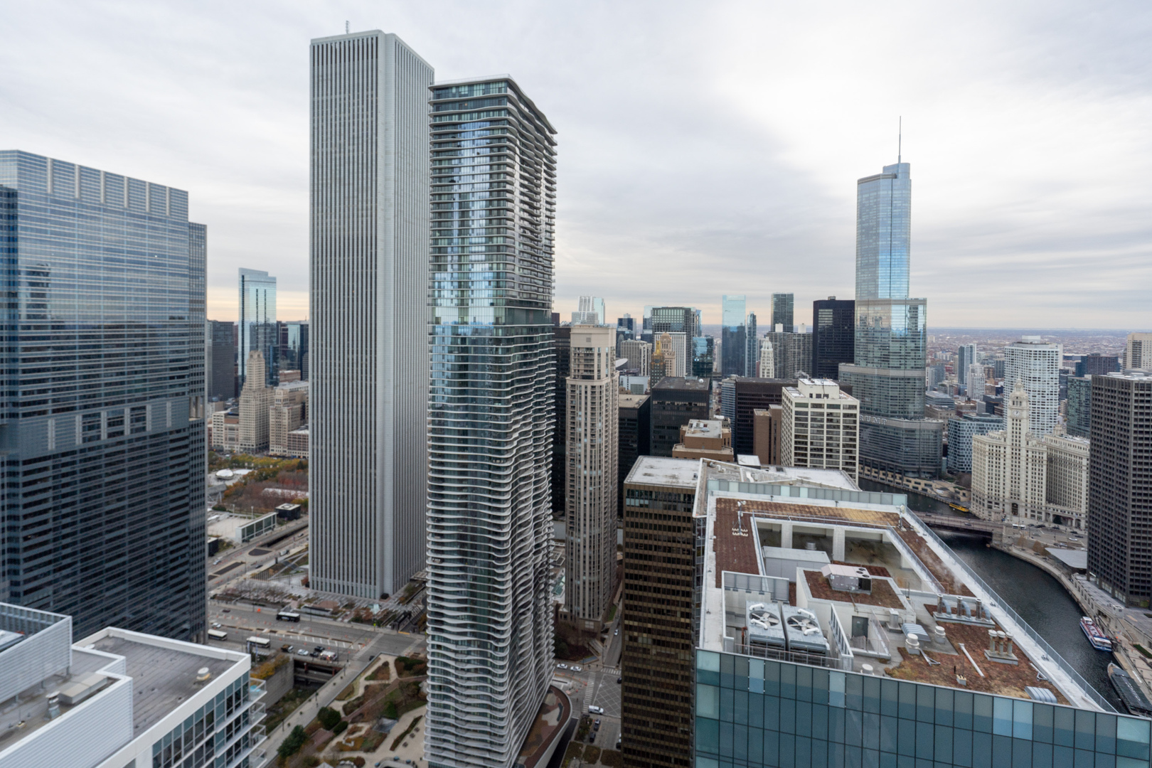 363 E Wacker Dr #1402 Chicago, IL 60601