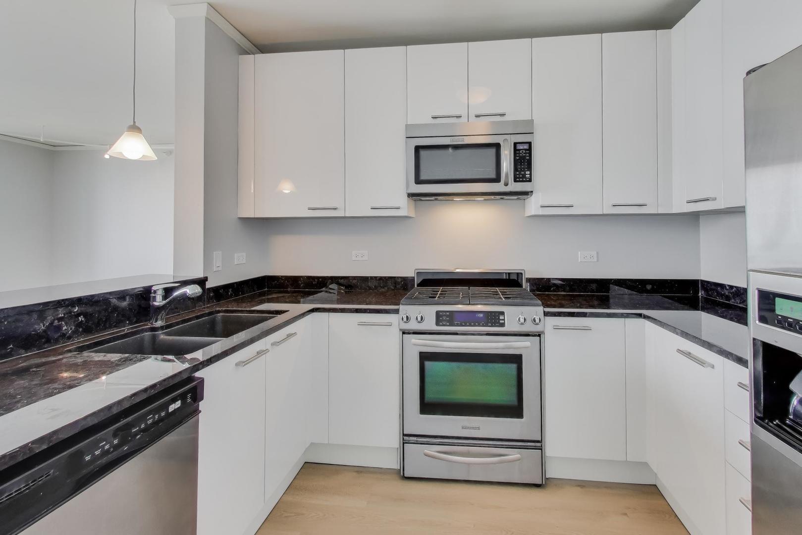 225 N Columbus Dr #7203 Chicago, IL 60601