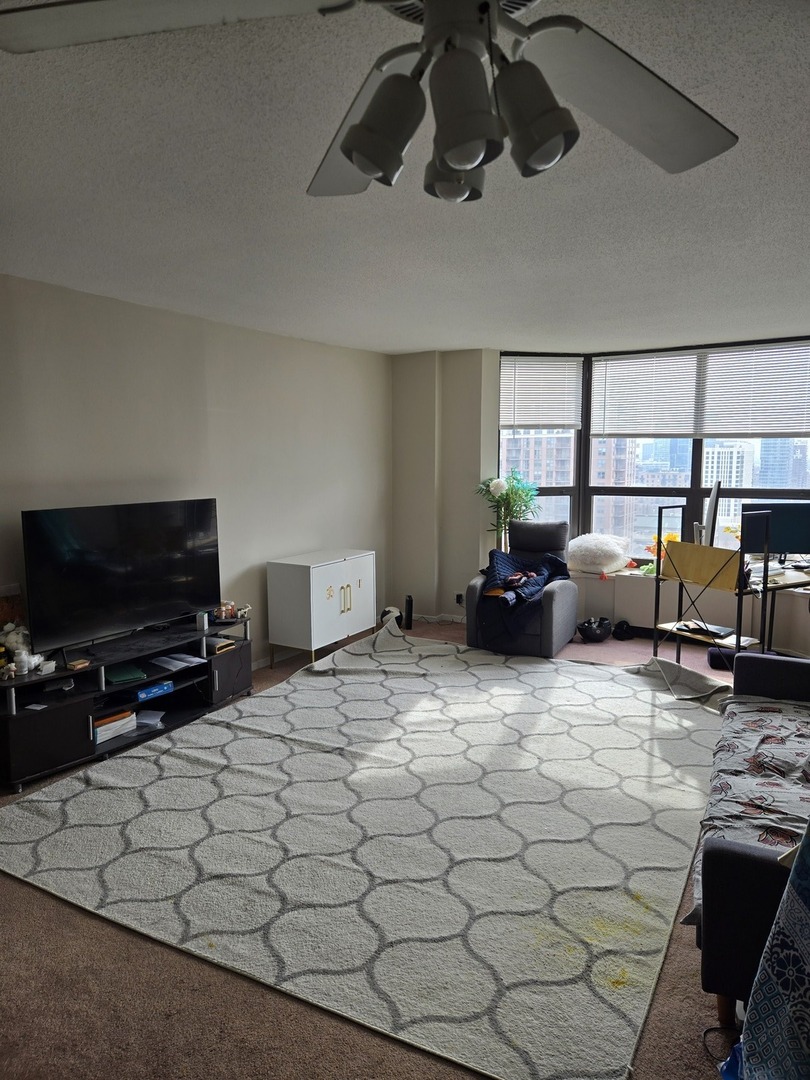 899 S Plymouth Ct #1907 Chicago, IL 60605