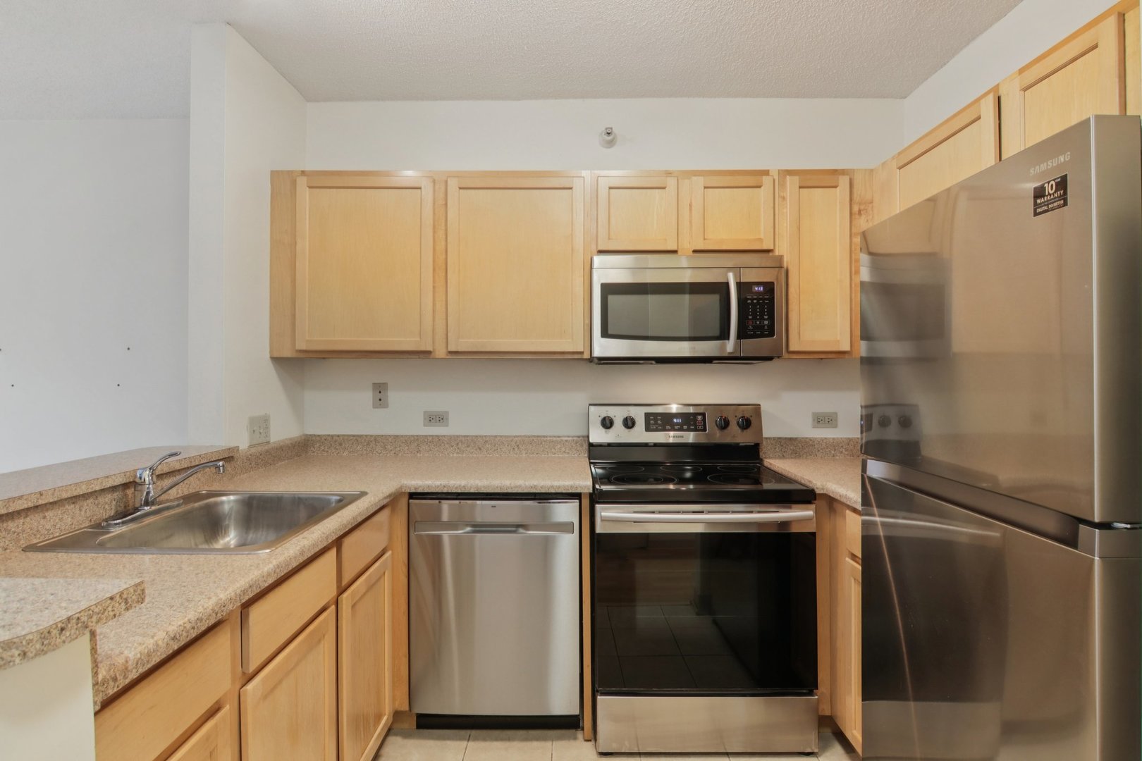 222 N Columbus Dr #711 Chicago, IL 60601