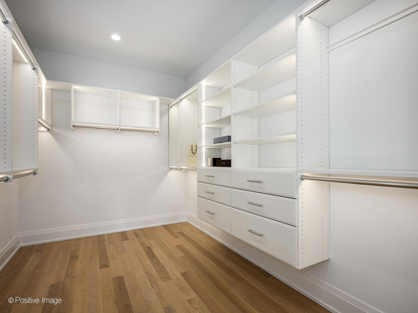 1917 Washington Ave Wilmette, IL 60091