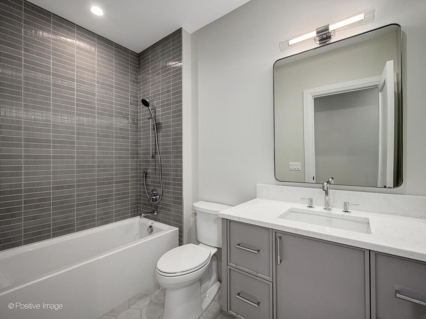 1917 Washington Ave Wilmette, IL 60091