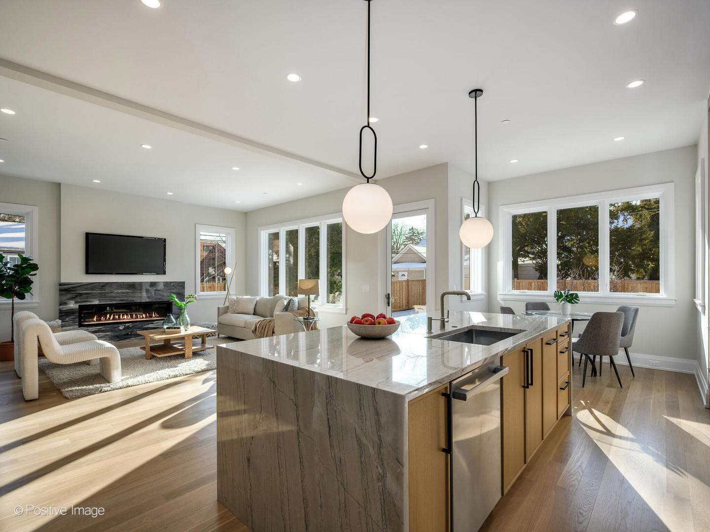 1917 Washington Ave Wilmette, IL 60091