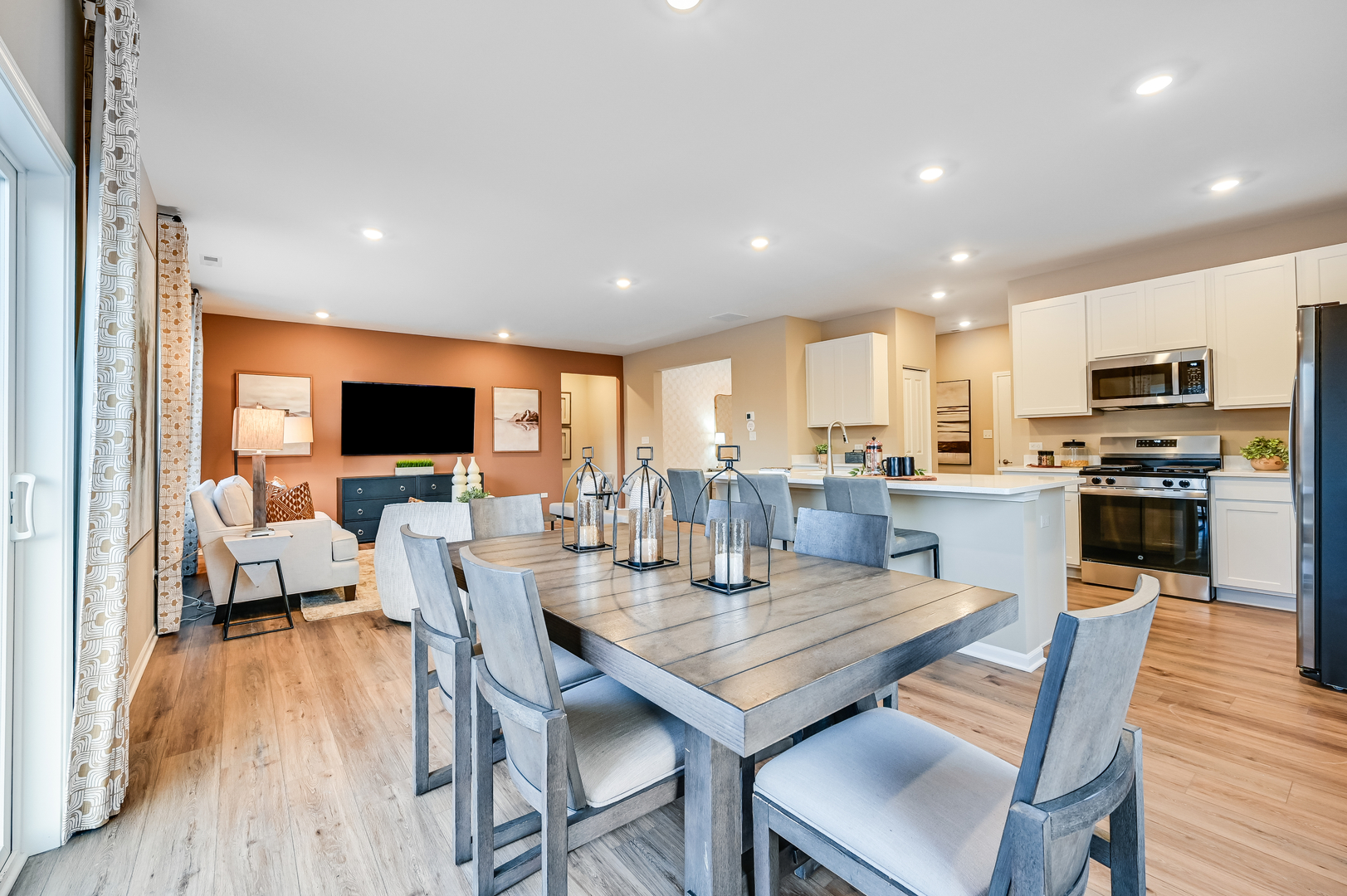 7602 Blueblossom Ln Joliet, IL 60431