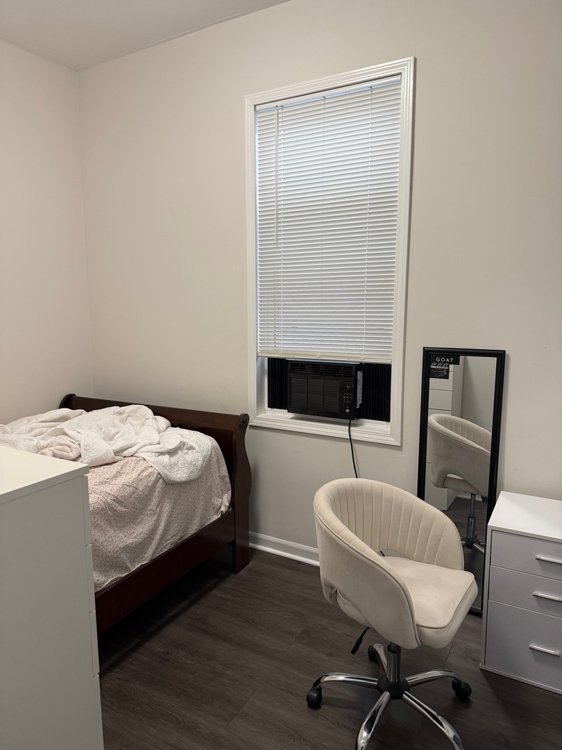 3405 S Un St Chicago, IL 60616