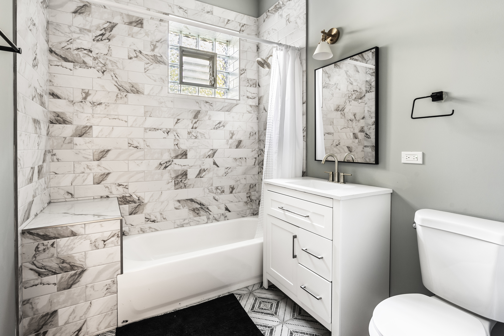 5017 S Drexel Blvd #101 Chicago, IL 60615