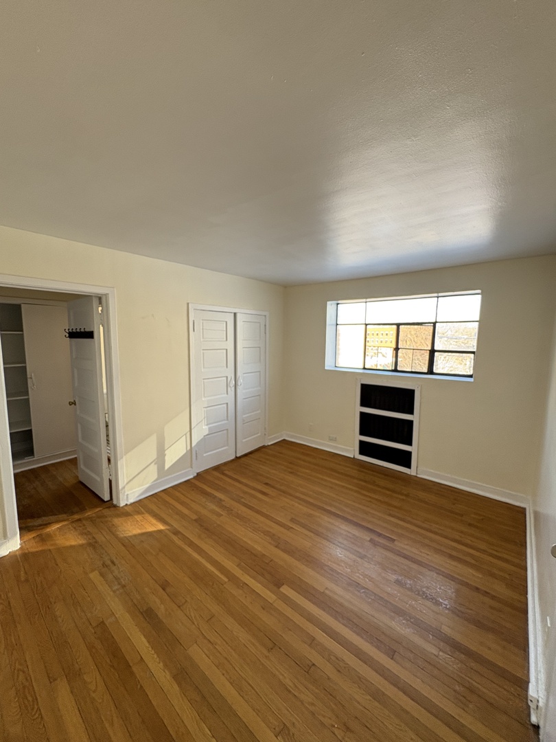 5132 S Blackstone Ave #2M Chicago, IL 60615