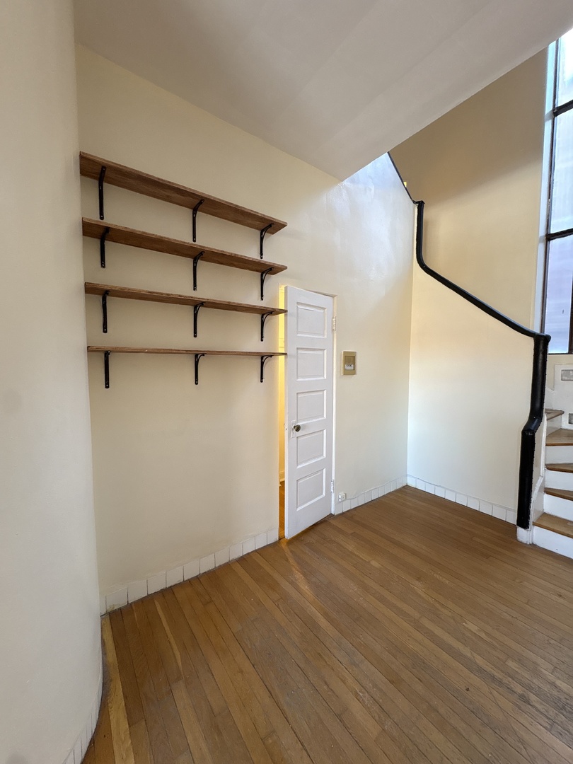 5132 S Blackstone Ave #2M Chicago, IL 60615