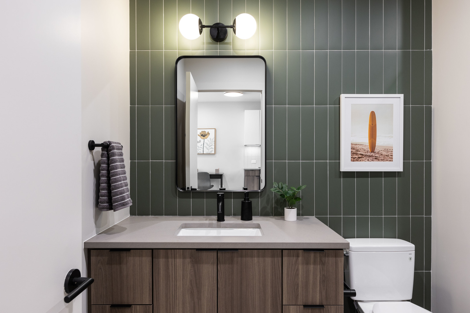 1706 Sherman Ave #203 Evanston, IL 60201