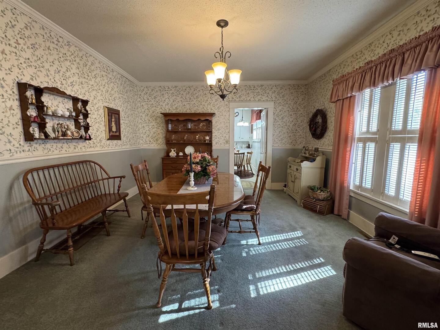 532 N WASHINGTON St Duquoin, IL 62832