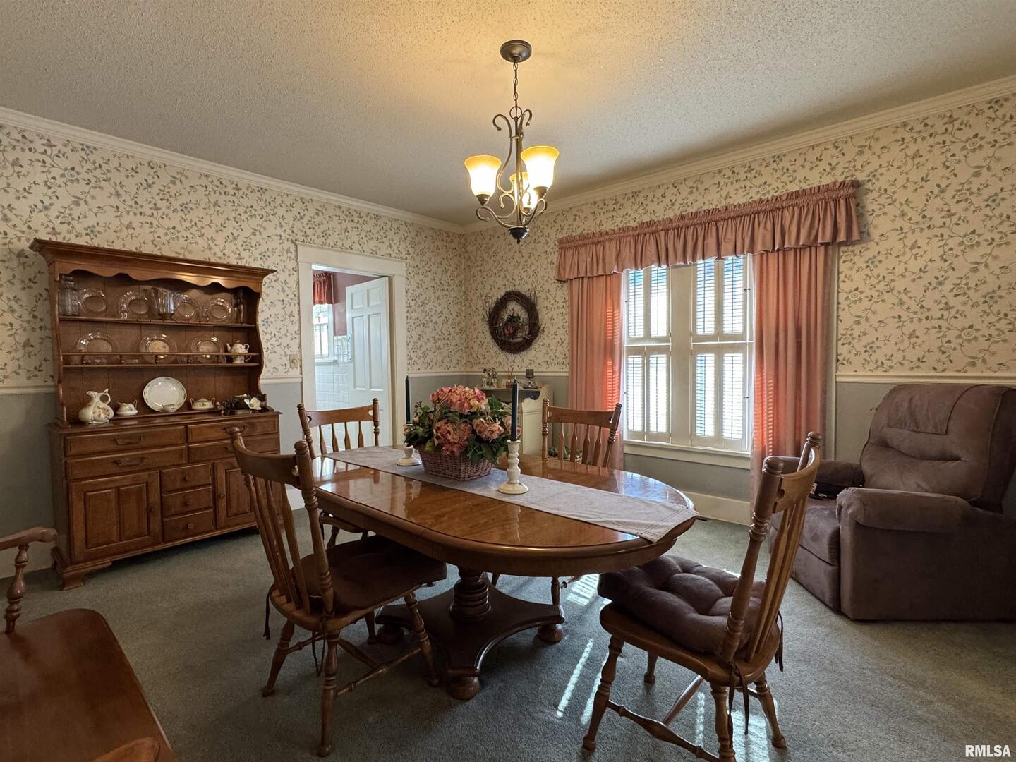 532 N WASHINGTON St Duquoin, IL 62832