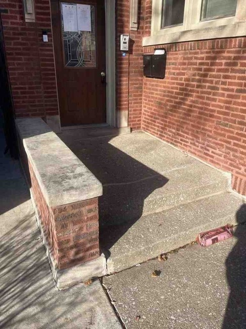 7420 S Bennett Ave Chicago, IL 60649