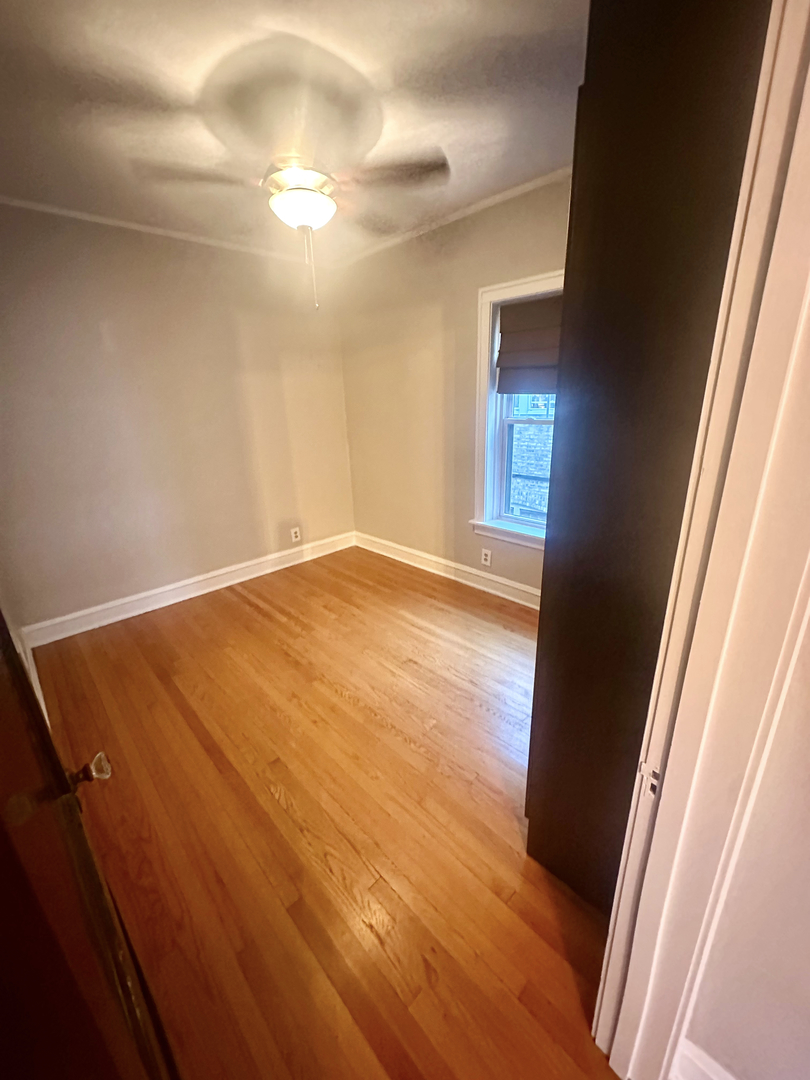 1242 Elmwood Ave #2 Evanston, IL 60202