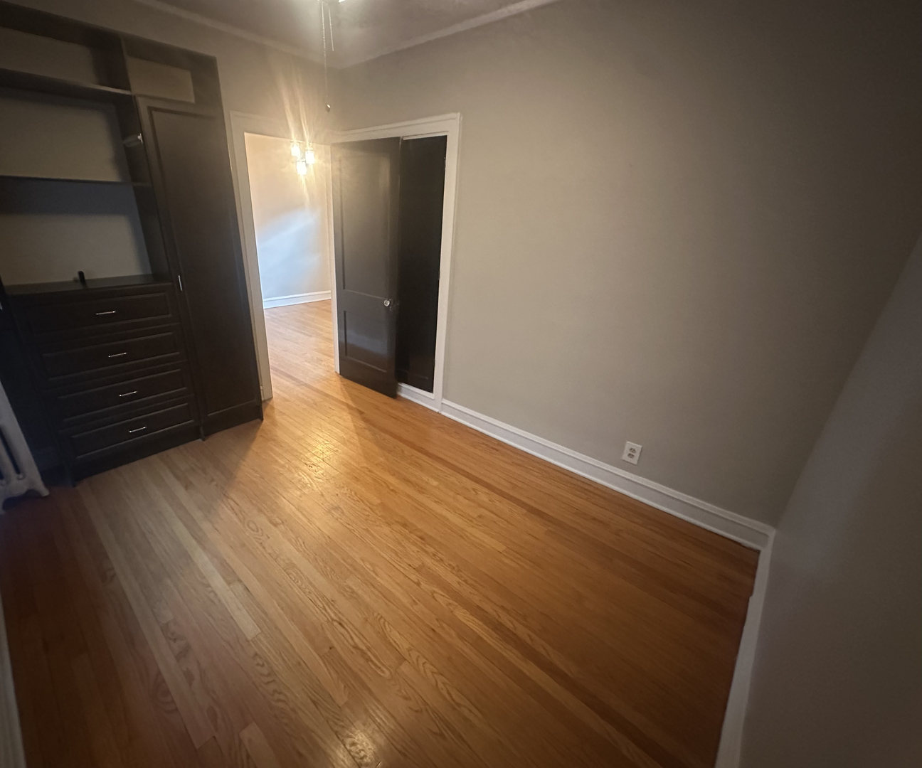 1242 Elmwood Ave #2 Evanston, IL 60202