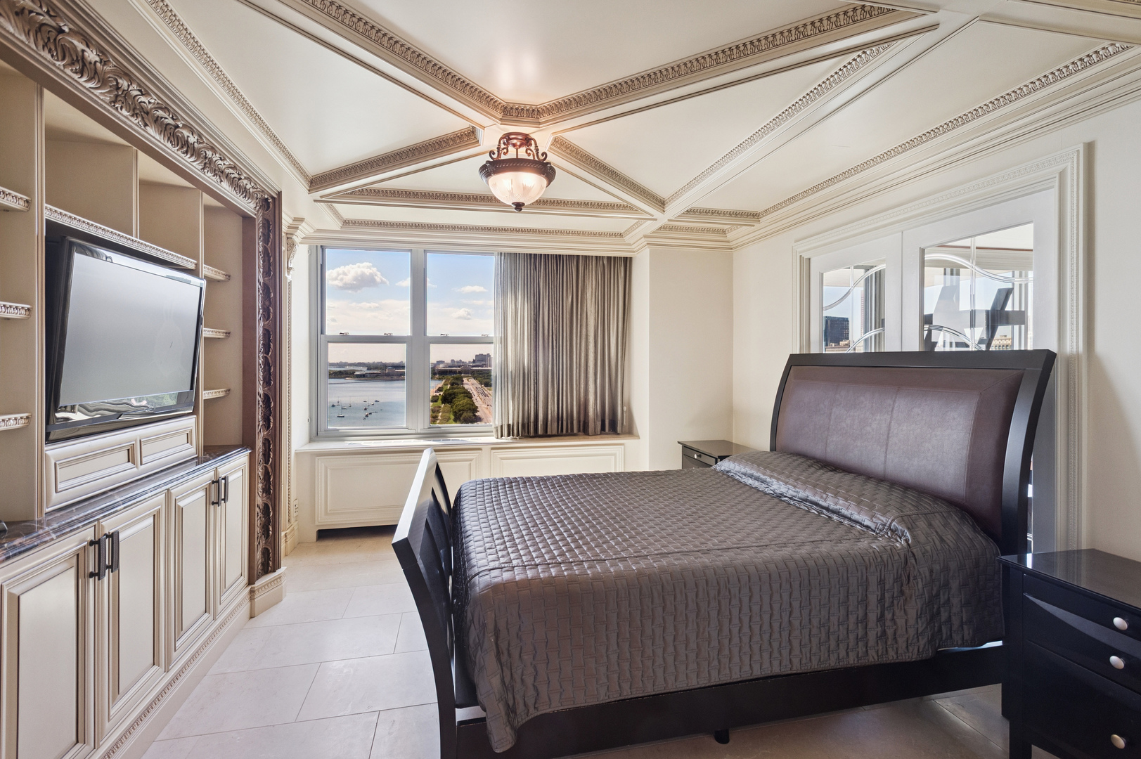 400 E RANDOLPH St #2119 Chicago, IL 60601