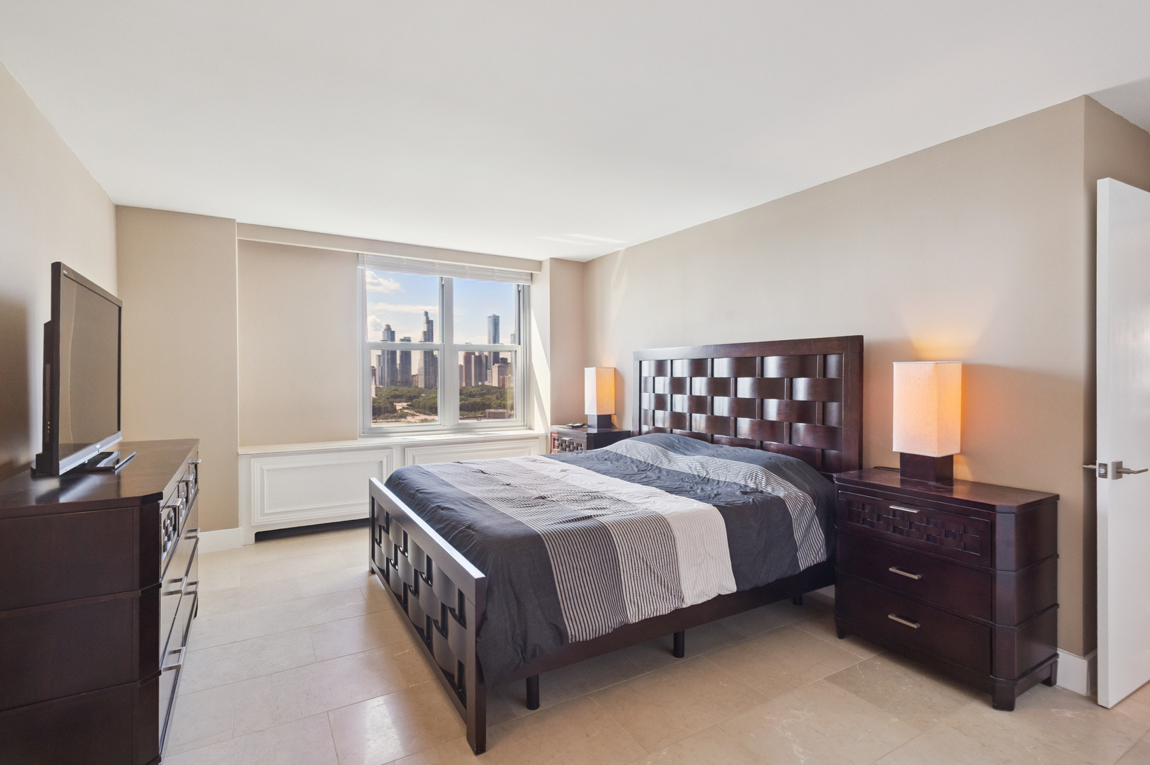 400 E RANDOLPH St #2119 Chicago, IL 60601