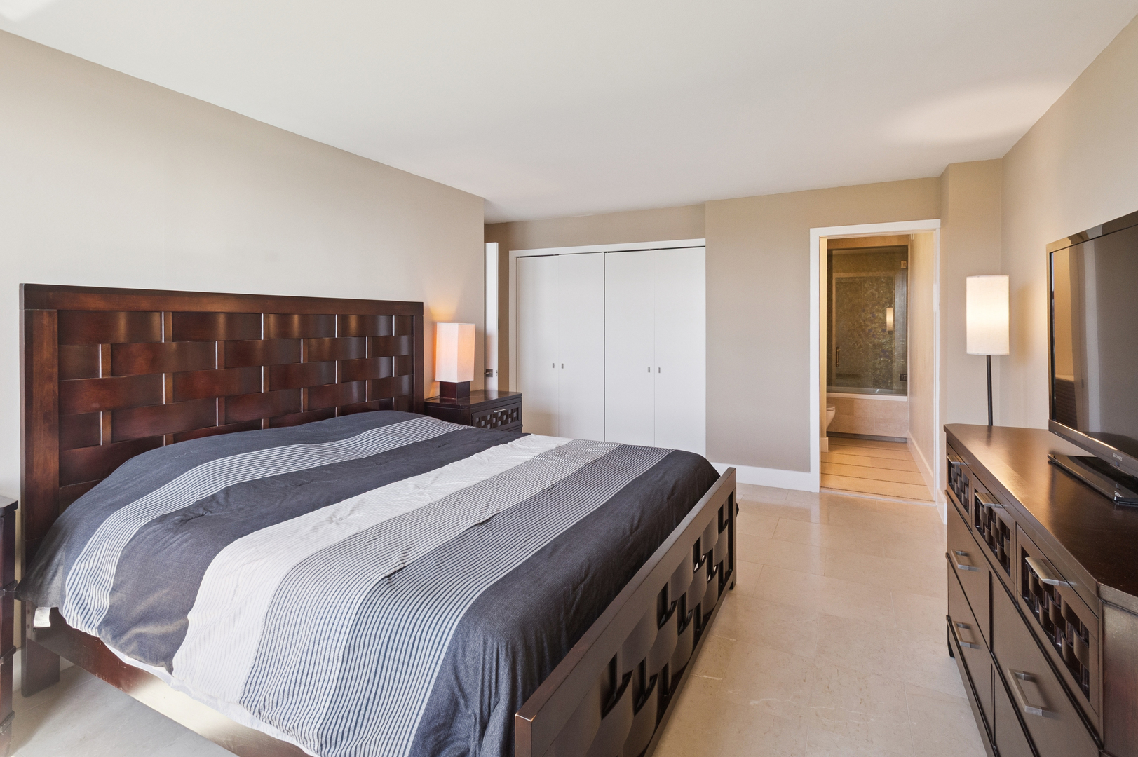 400 E RANDOLPH St #2119 Chicago, IL 60601