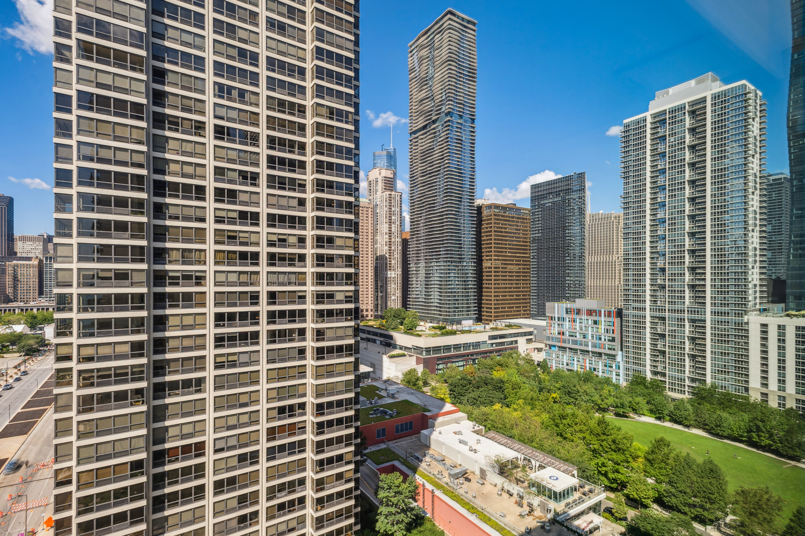 400 E RANDOLPH St #2119 Chicago, IL 60601