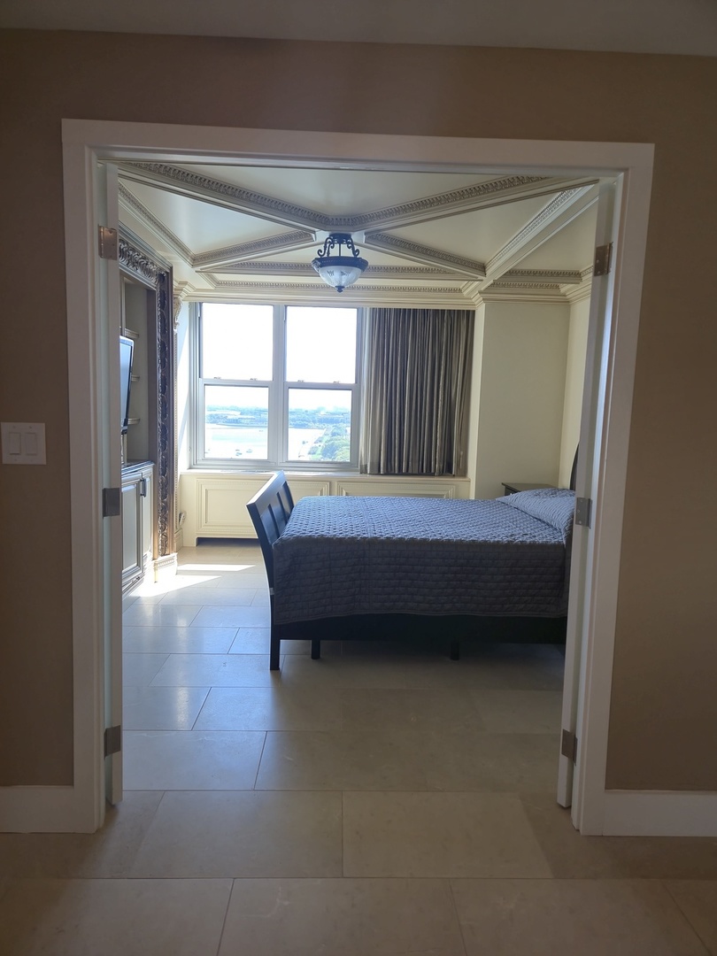 400 E RANDOLPH St #2119 Chicago, IL 60601