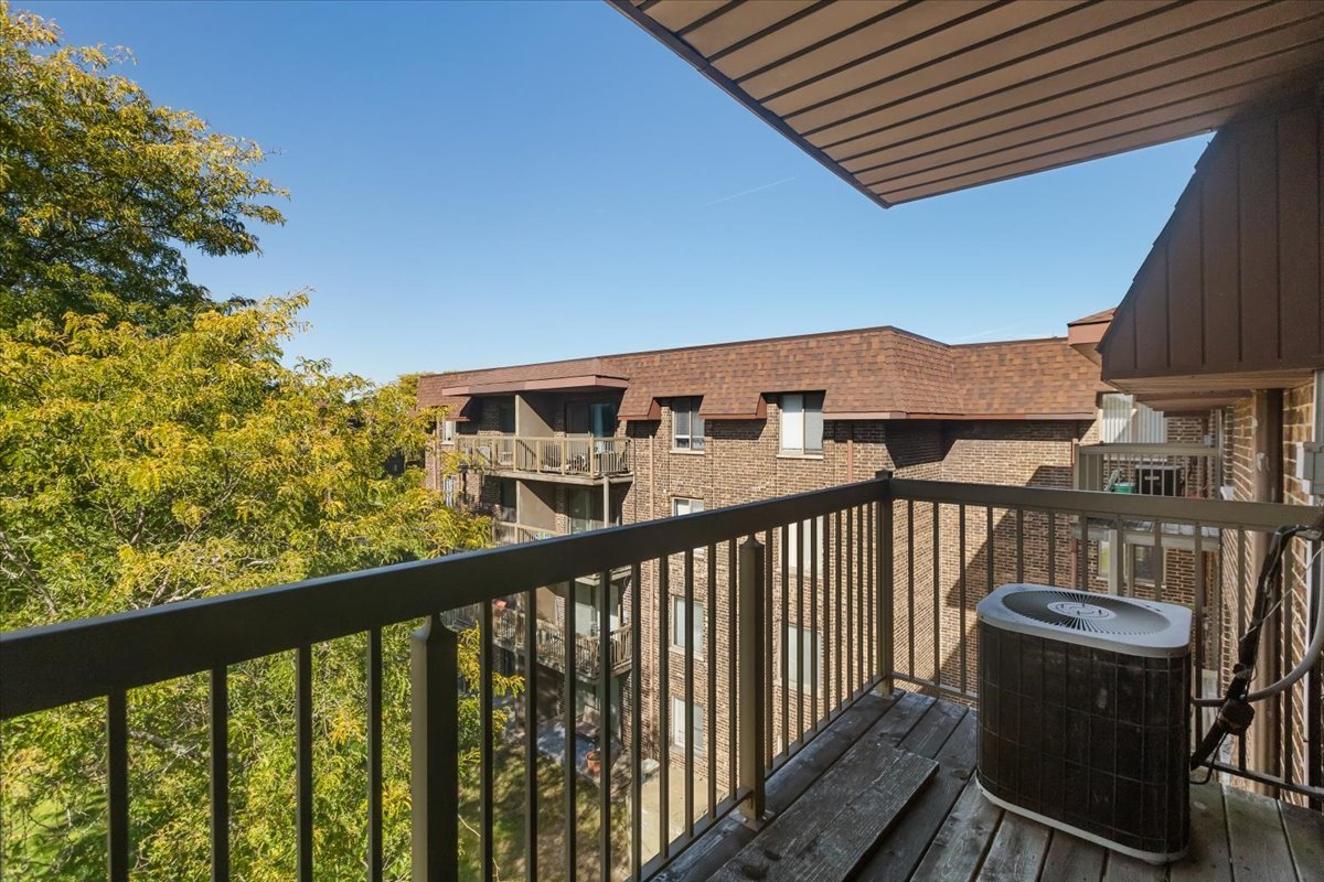 820 Elder Rd #C410 Homewood, IL 60430