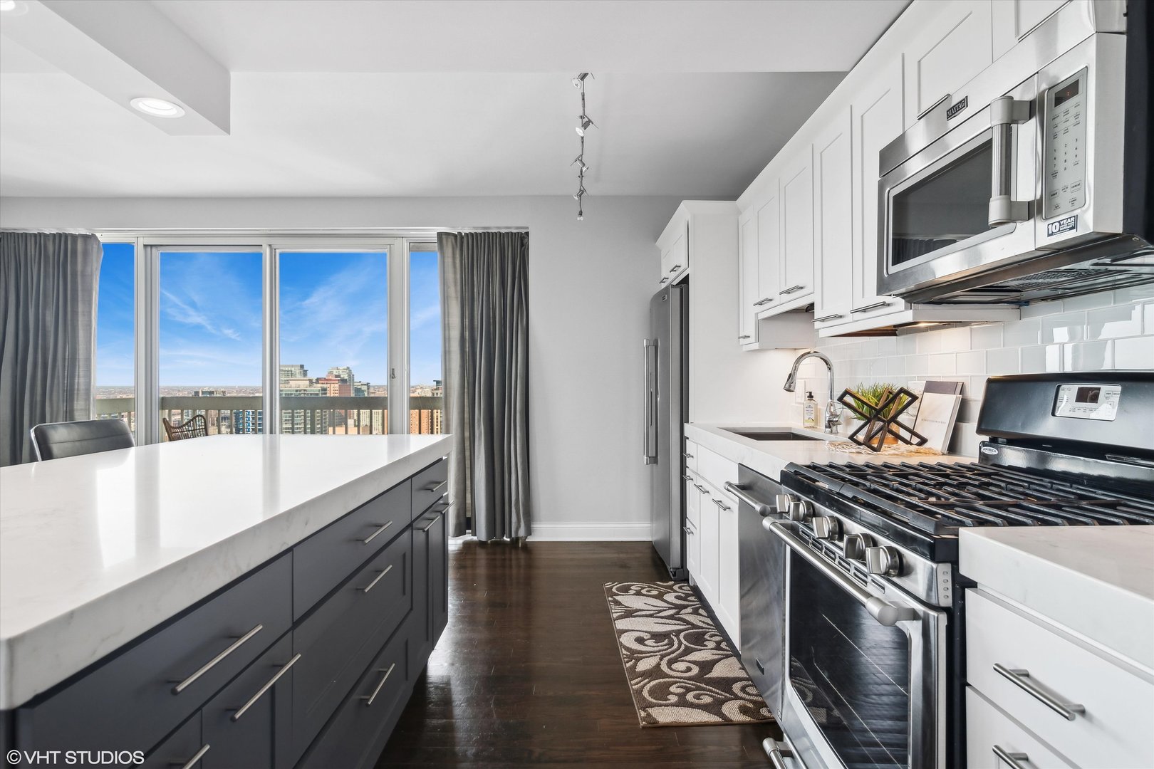 545 N DEARBORN St #3601 Chicago, IL 60654