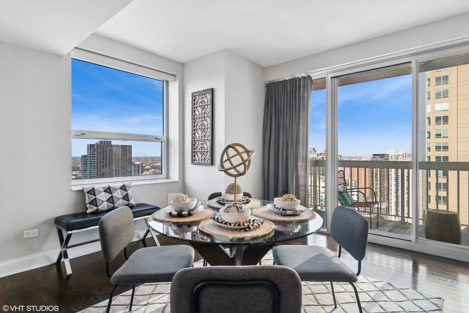 545 N DEARBORN St #3601 Chicago, IL 60654