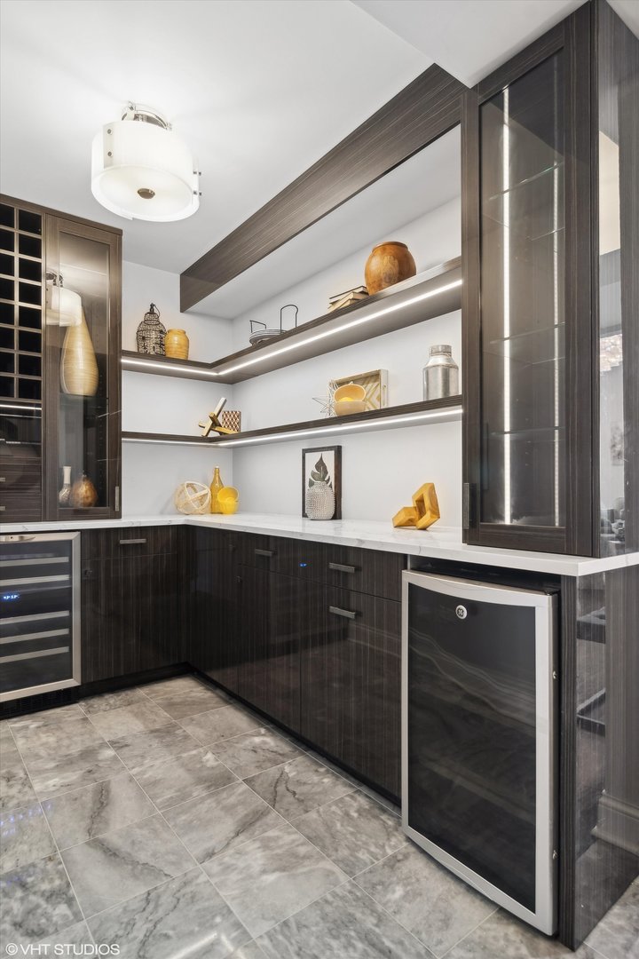 545 N DEARBORN St #3601 Chicago, IL 60654