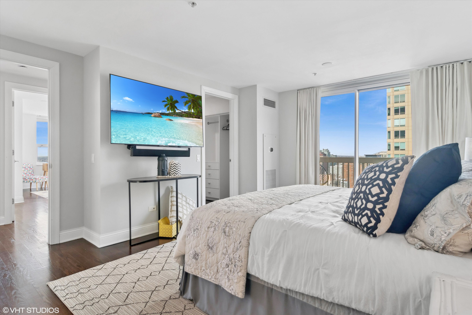 545 N DEARBORN St #3601 Chicago, IL 60654