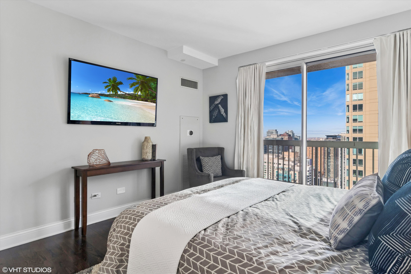 545 N DEARBORN St #3601 Chicago, IL 60654